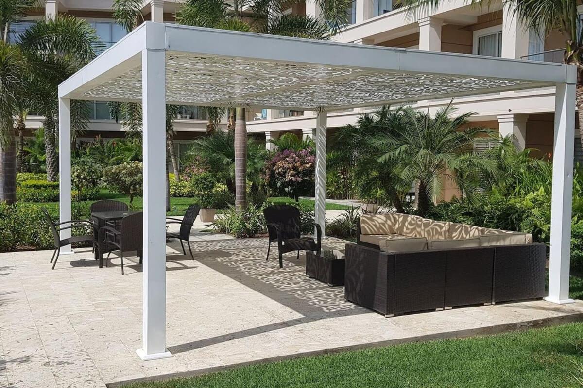Beautiful Apartment In Eagle Beach Levent Palm Beach Exterior photo